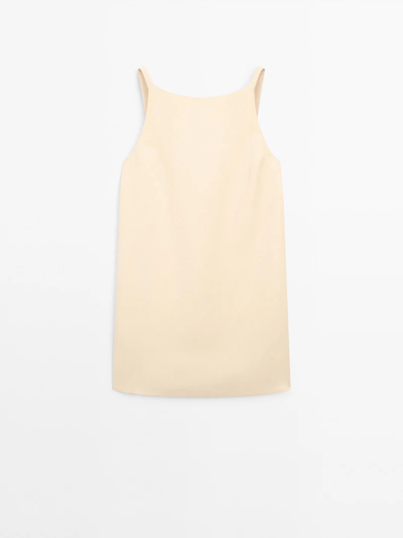 Short dress with back detail
