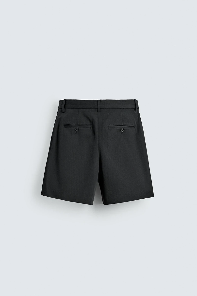 SHORT PLISSÉ COURT AARON LEVINE X ZARA