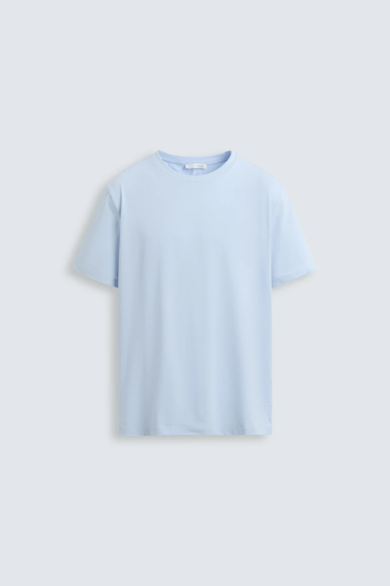 BASIC SLIM FIT T-SHIRT