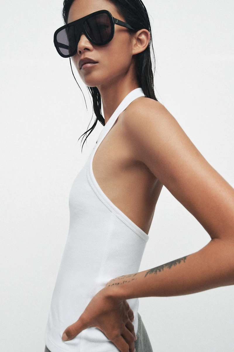 RIBBED HALTER TOP