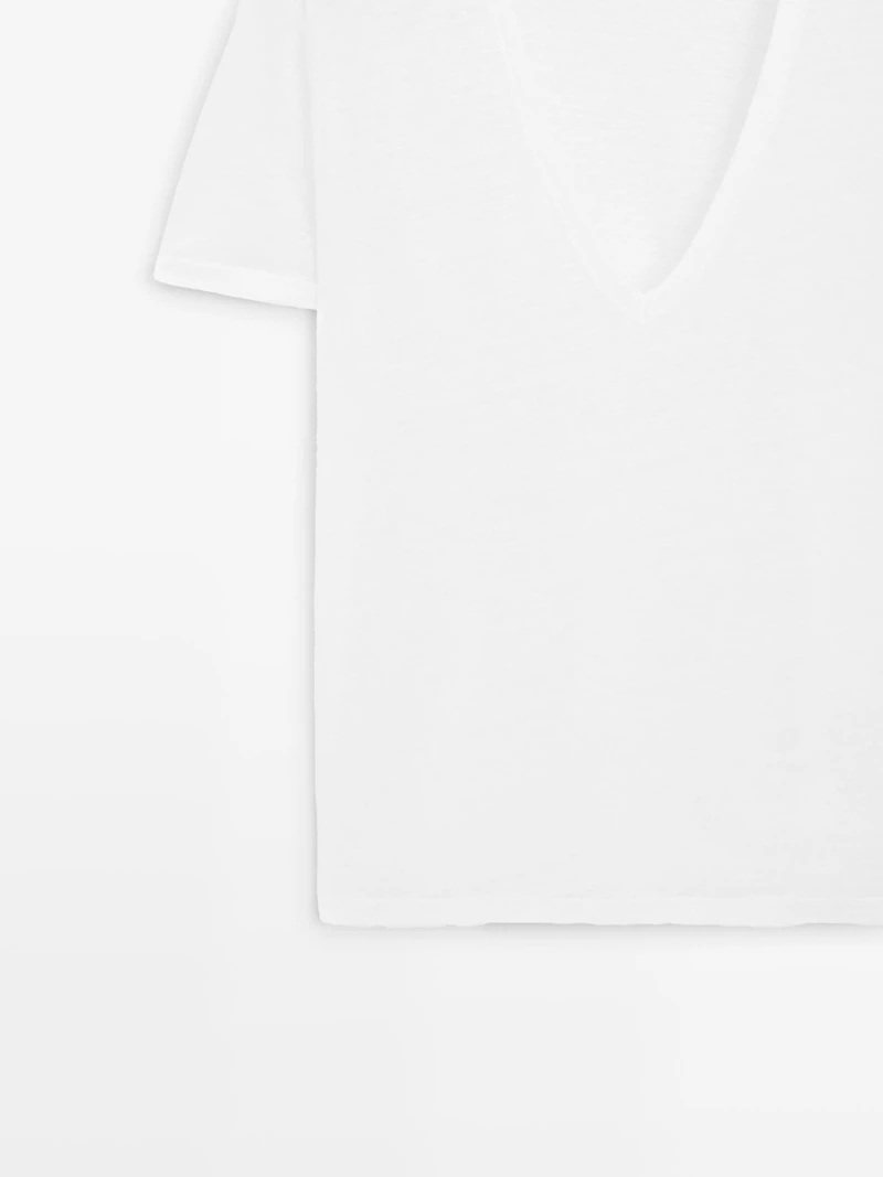 Linen V-neck T-shirt
