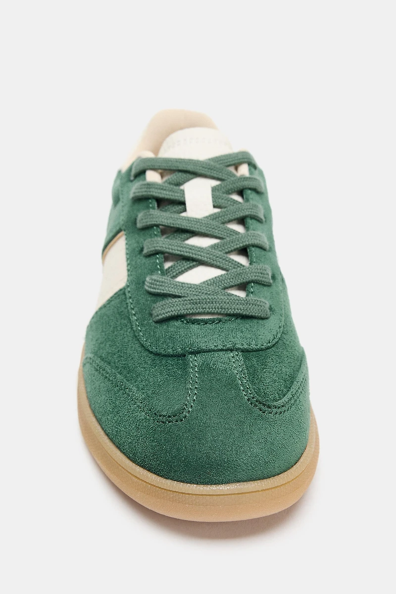 COLORED SNEAKERS