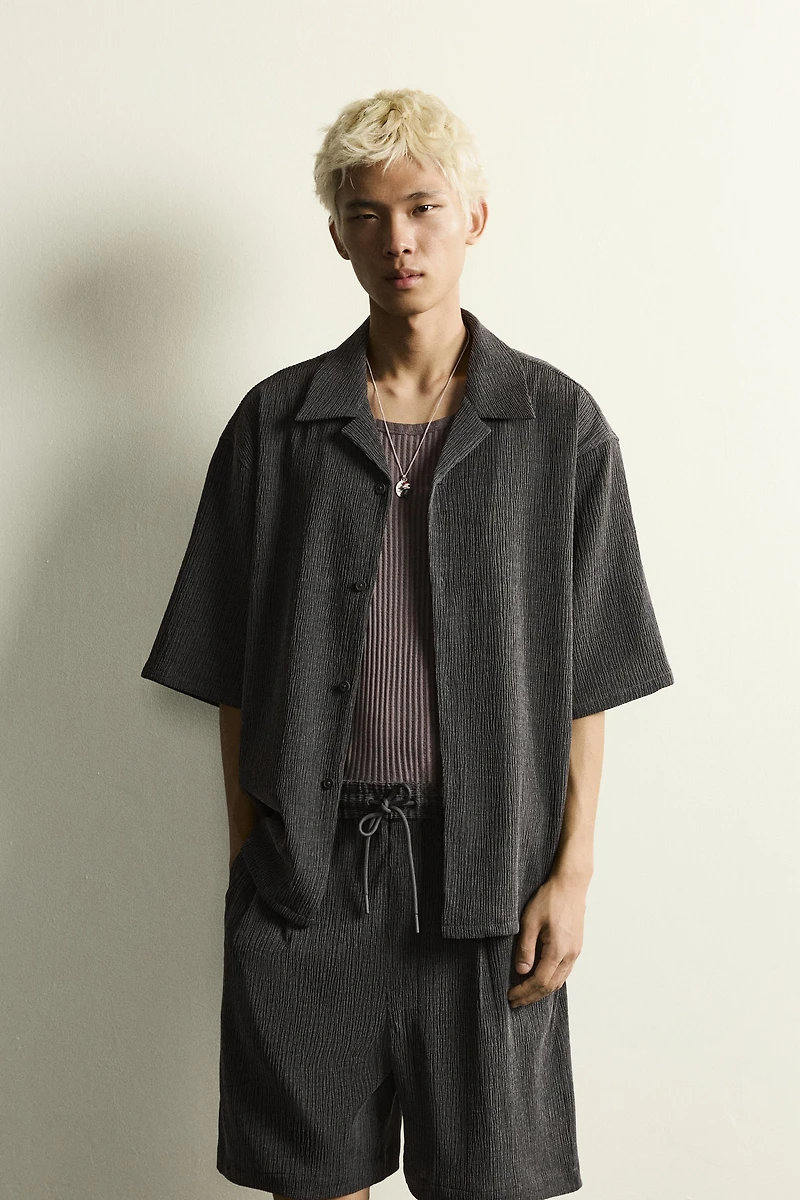 TEXTURED RELAXED FIT SHIRT
