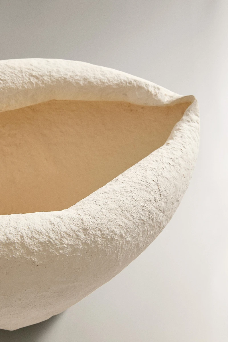 PAPIER-MÂCHÉ VASE