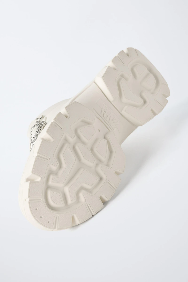BASKETS MONTANTES CHARMS