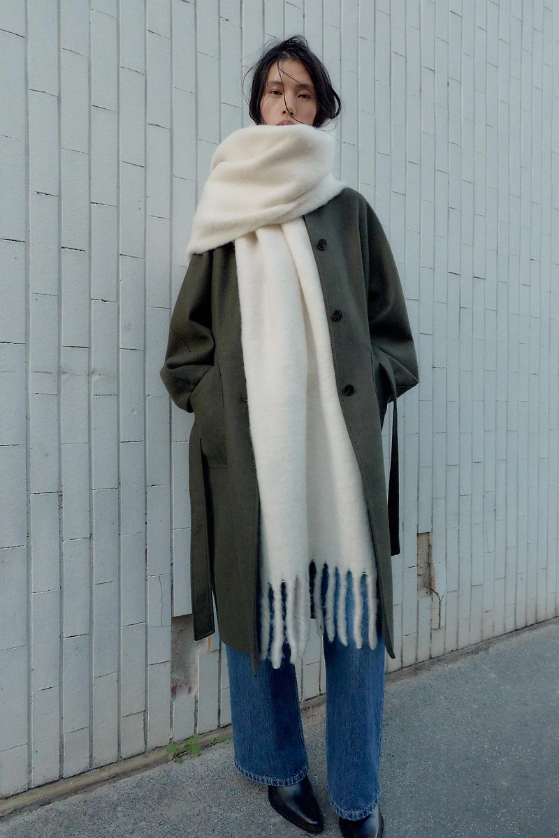 PLAIN FRINGED SCARF