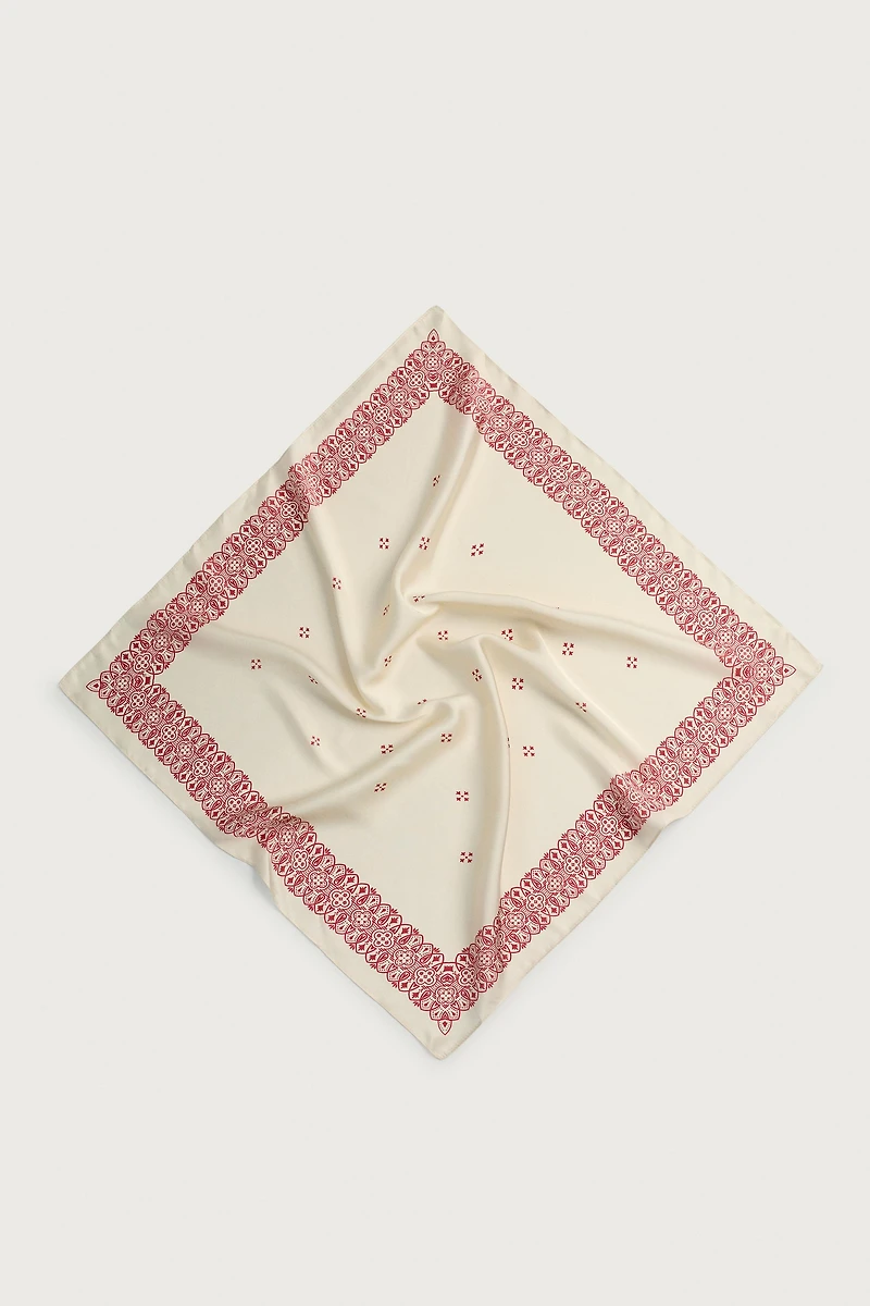 BANDANA SATINÉE À IMPRIMÉ GÉOMÉTRIQUE