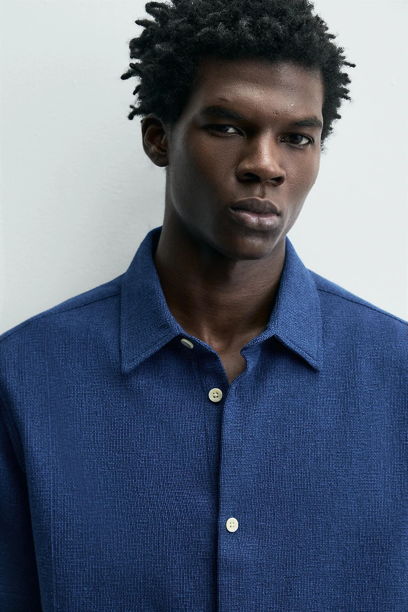 REGULAR FIT TEXTURED SHIRT