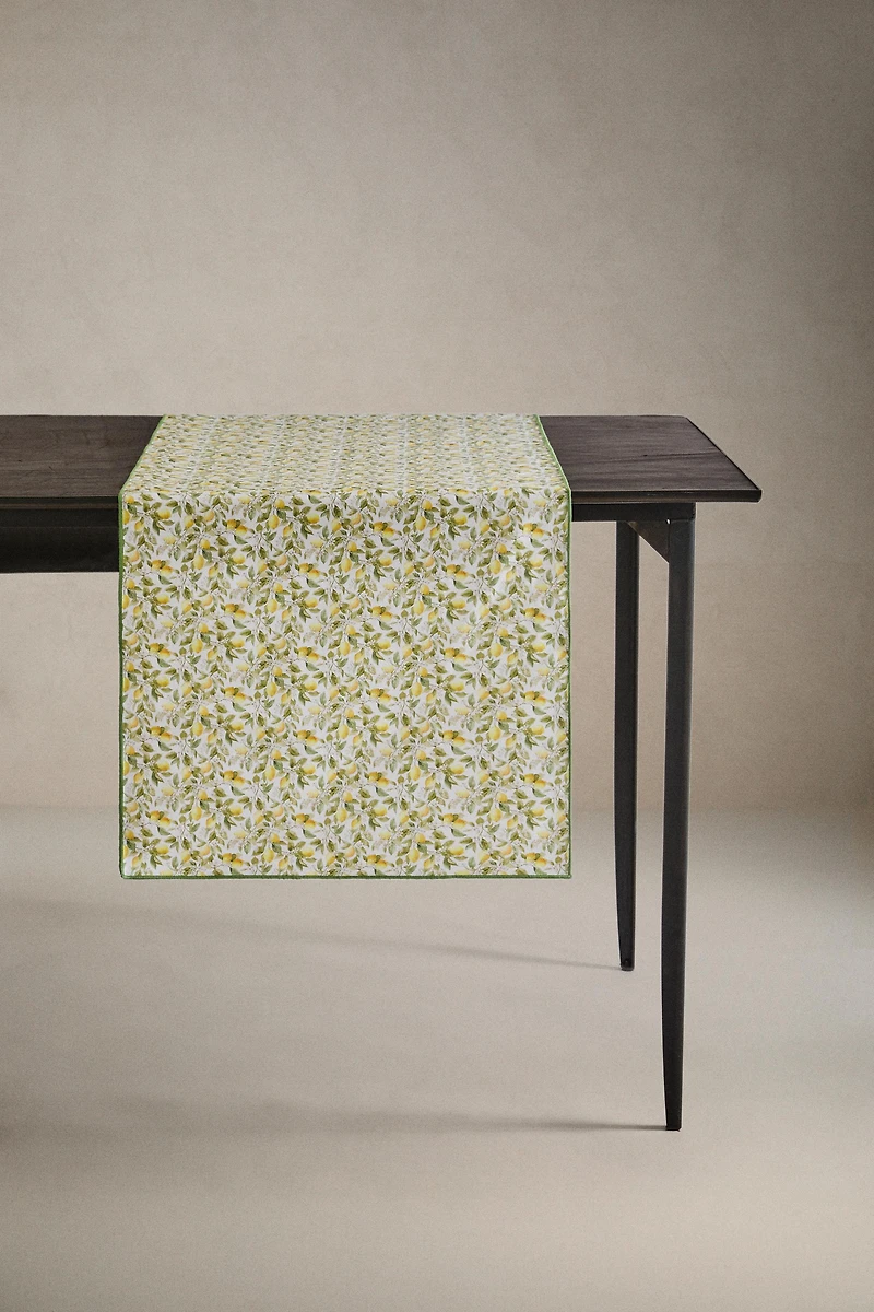 RESIN-COATED LEMON TABLE RUNNER