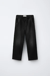 BAGGY JEANS WITH LABEL