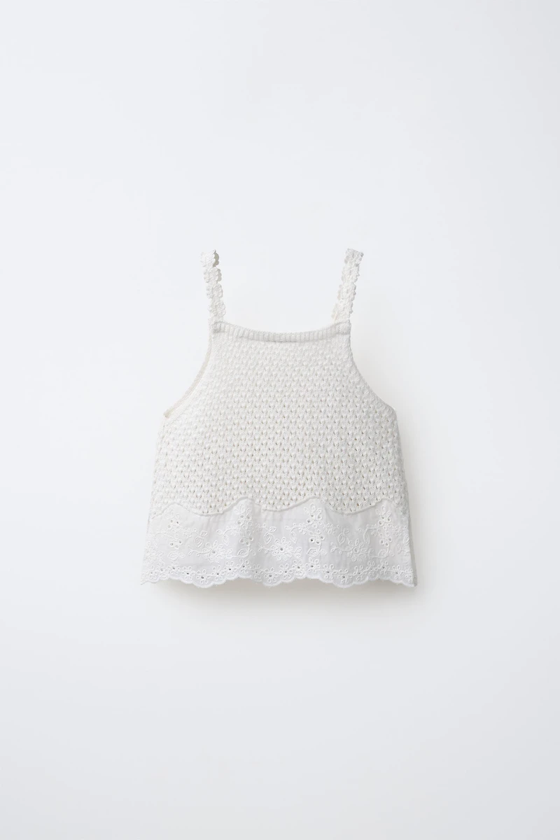 EMBROIDERED KNIT TOP