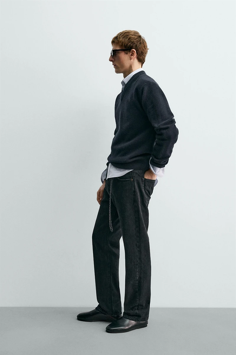 PULL EN LAINE À COL V AARON LEVINE X ZARA