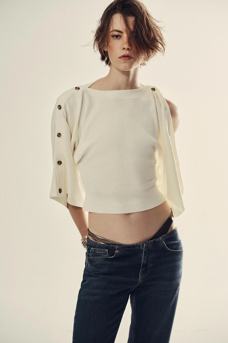 BUTTONED CAPE SLEEVE KNIT JUMPER