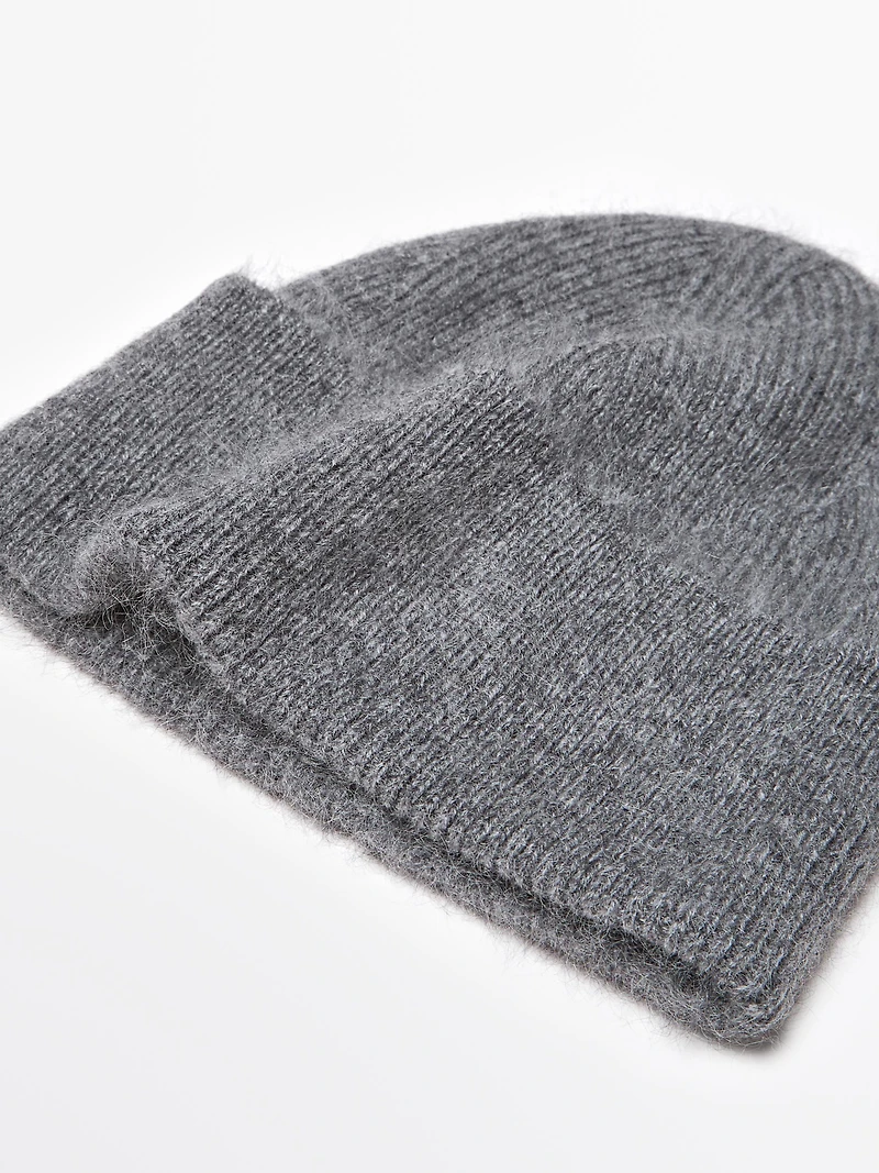 100% cashmere knit beanie