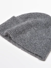 100% cashmere knit beanie