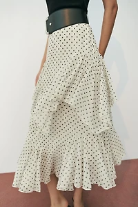 ROBE BIMATIÈRE À POIS AVEC VOLANTS ET CEINTURE