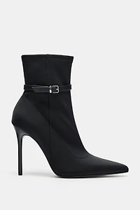 BUCKLE HEELED ANKLE BOOTS