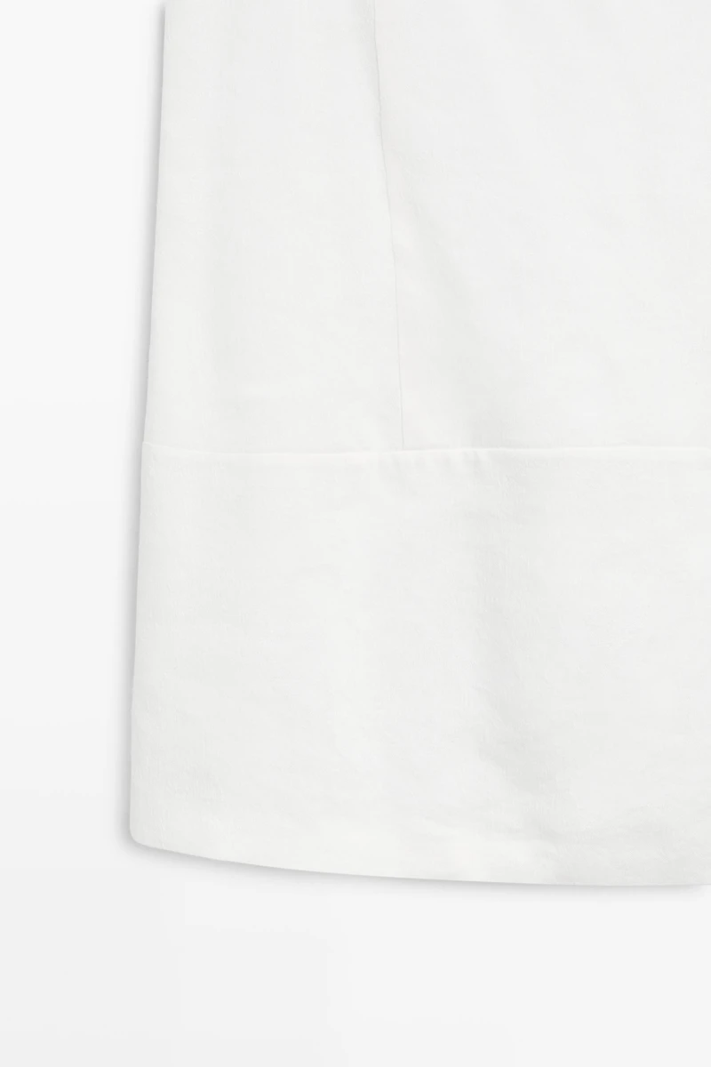 Flowing linen short dress