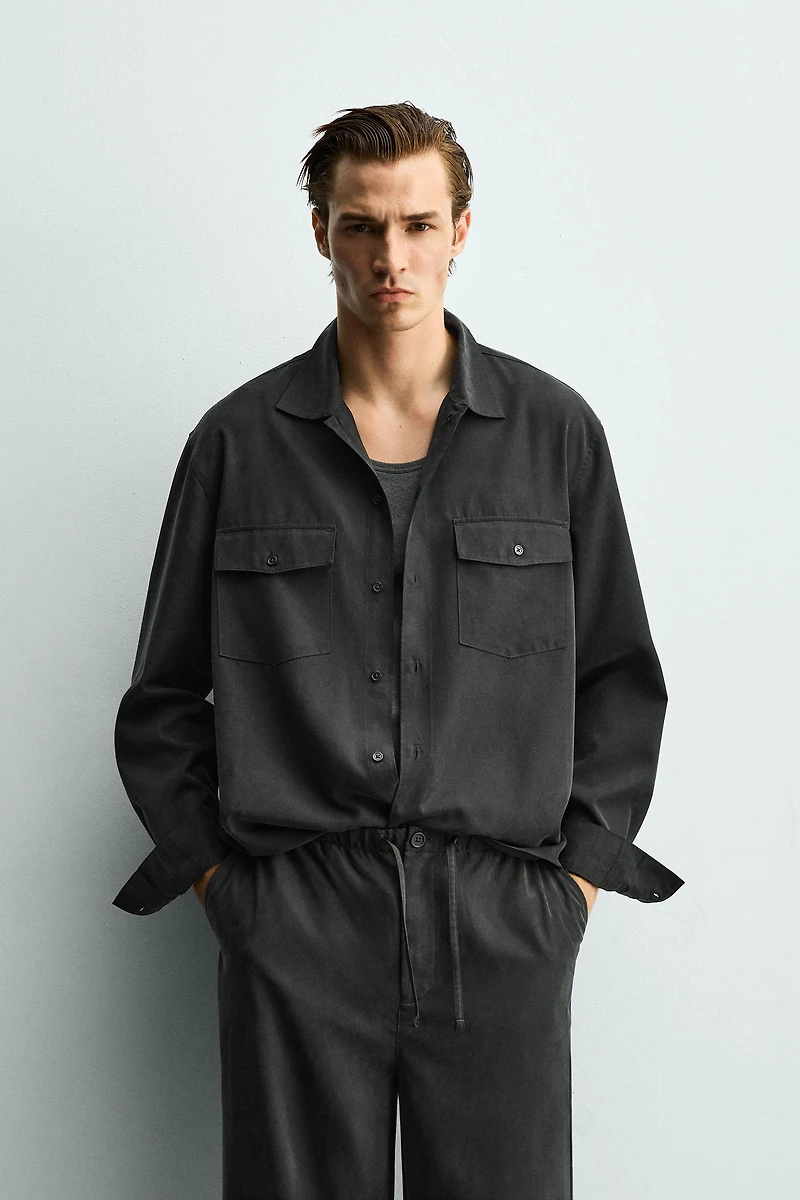 RELAXED FIT FLUID SHIRT WITH POCKETS