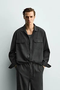 RELAXED FIT FLUID SHIRT WITH POCKETS
