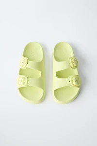 RUBBERIZED BUCKLED SANDALS