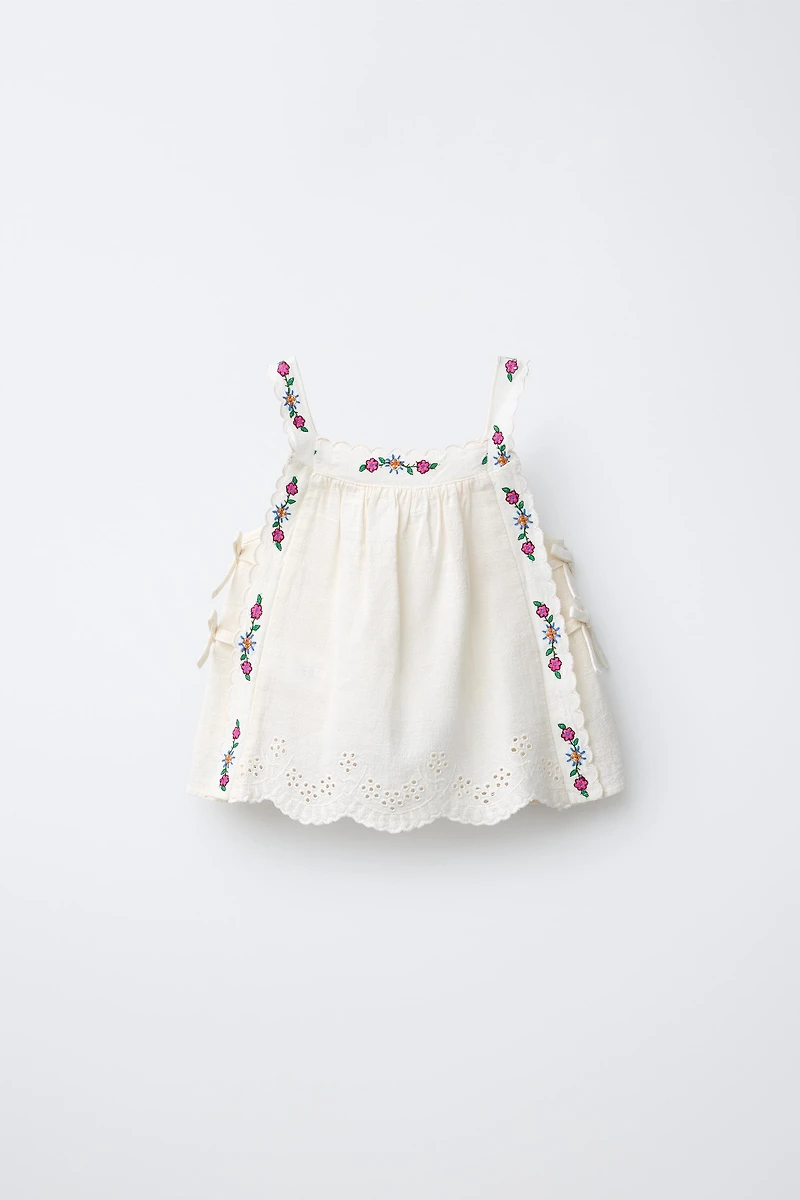 EMBROIDERED COTTON AND LINEN BLEND TOP