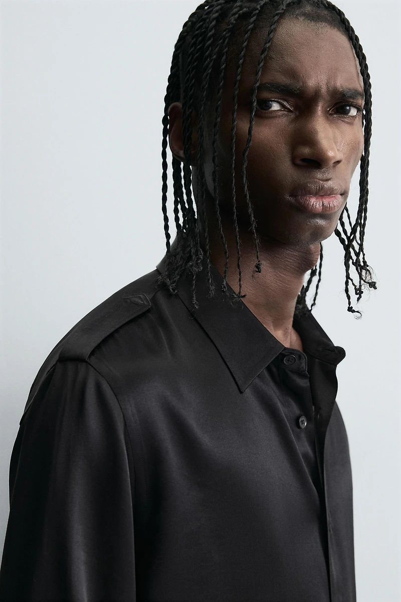 RELAXED FIT SATIN EFFECT SHIRT