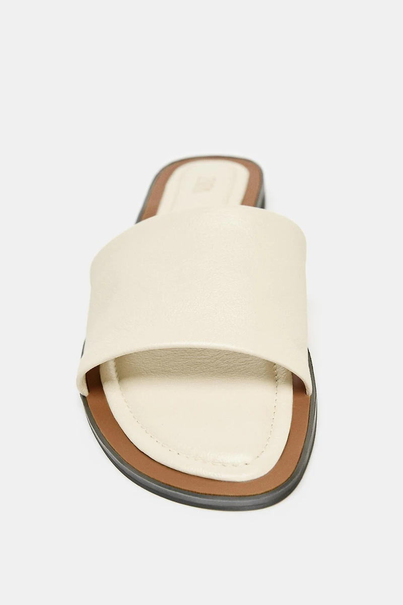 SANDALES EN CUIR SOFT