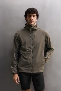 COLOR BLOCK LIGHTWEIGHT TECHNICAL JACKET