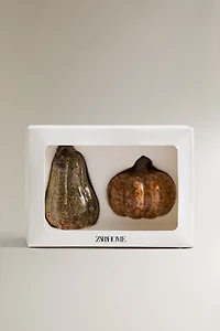 PUMPKIN SALT AND PEPPER SHAKER SET