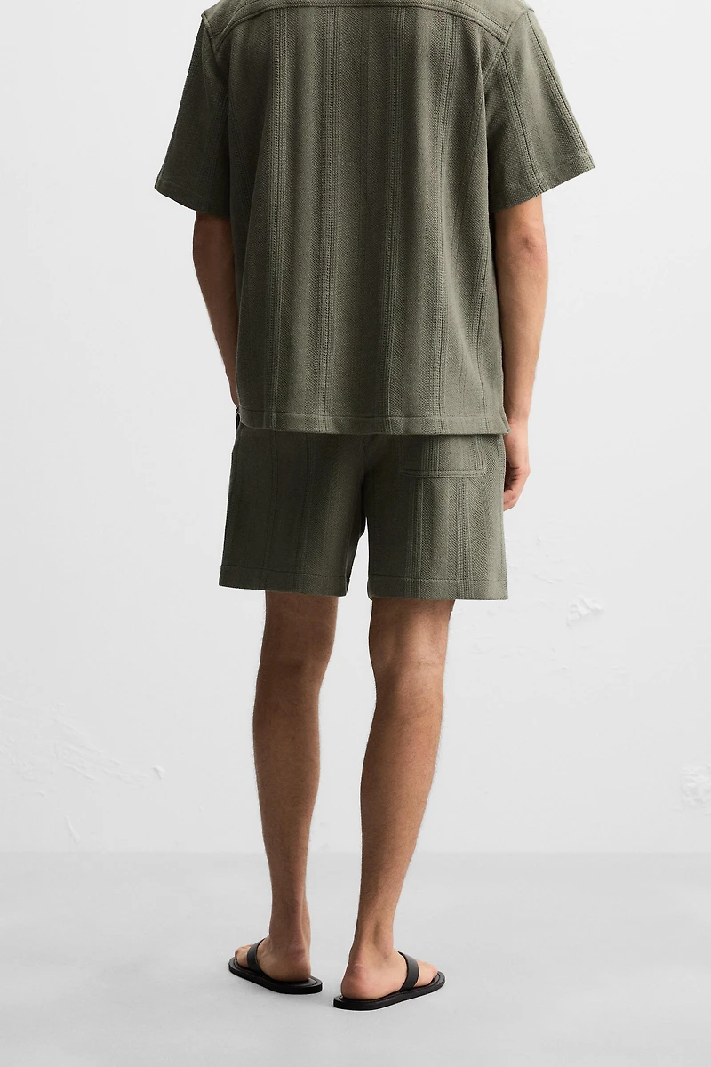 JACQUARD TEXTURED SHORTS