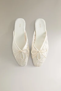 EMBROIDERED FLOWER MULE SLIPPERS