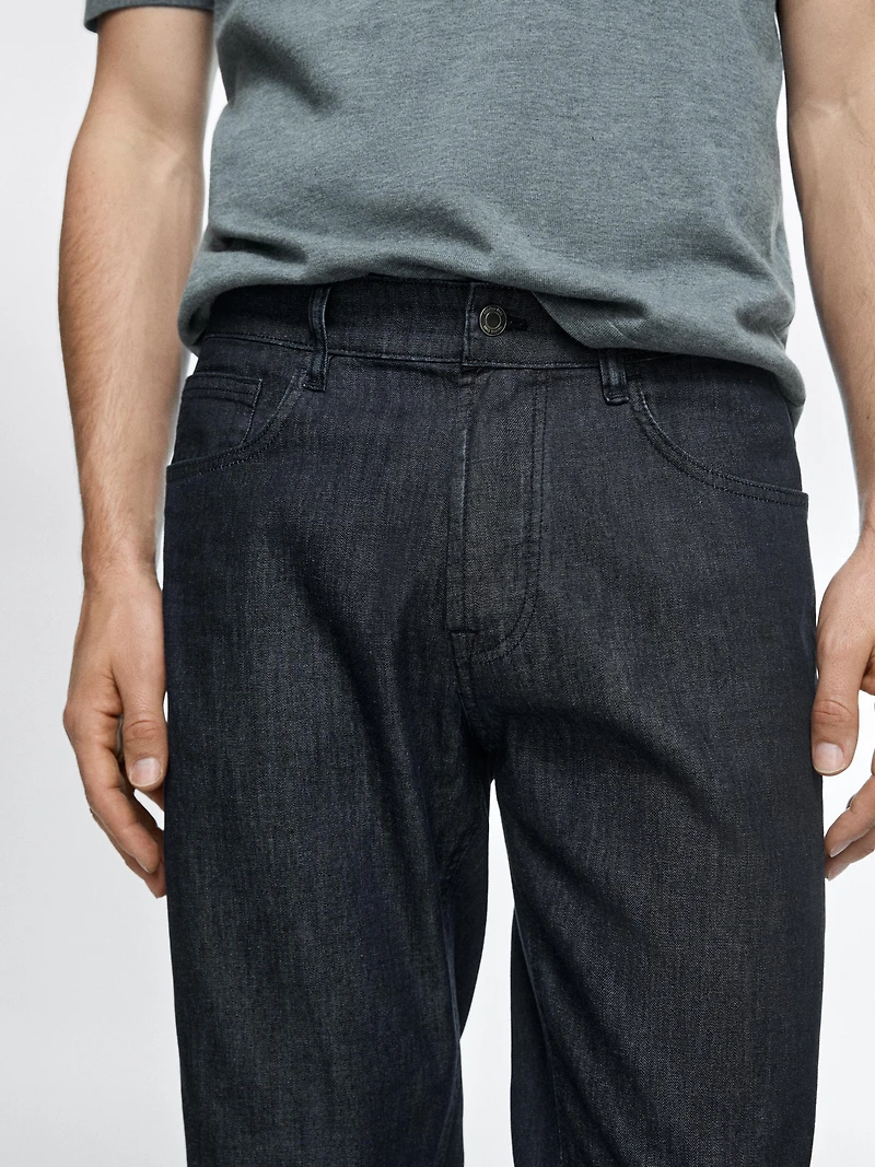 Lightweight tapered fit jeans