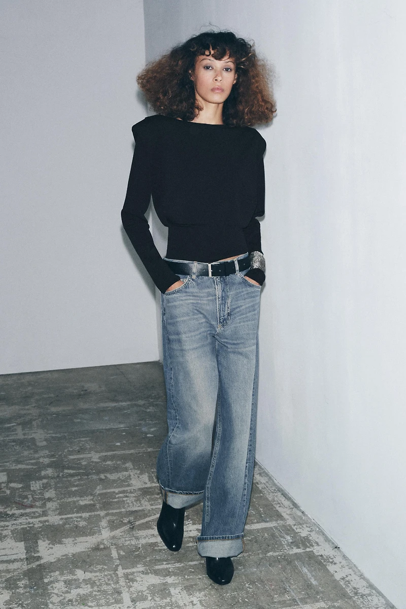 SHOULDER PAD KNIT TOP