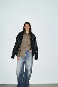 FITTED HEM SHIRT