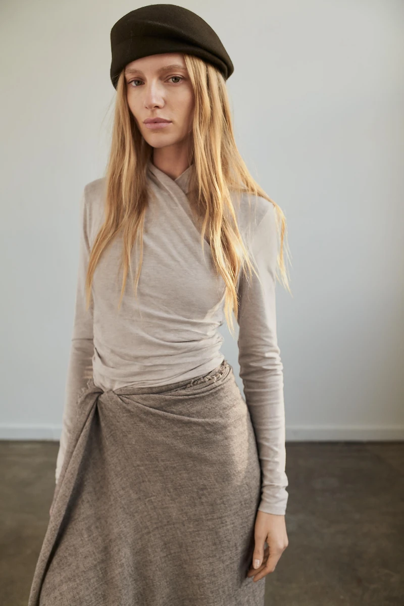 HAUT DRAPÉ LATÉRAL