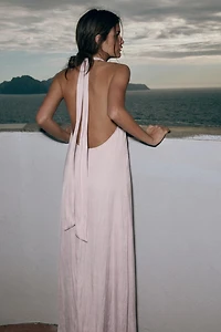 ROBE MIDI HALTER SATINÉE