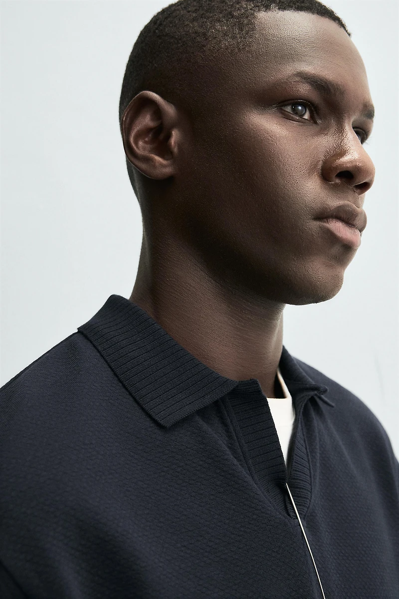 TEXTURED REGULAR FIT POLO SHIRT