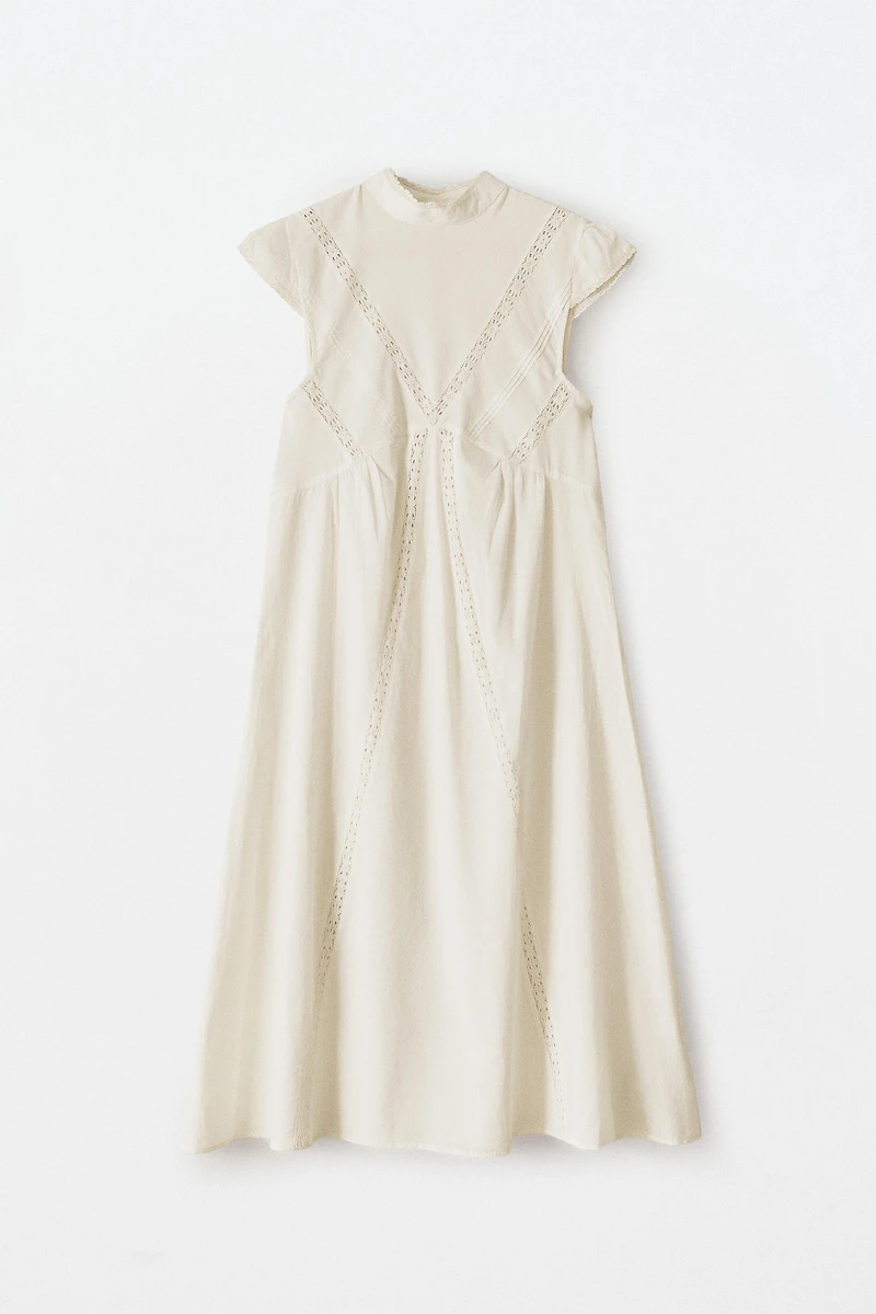 LACE NIGHTGOWN