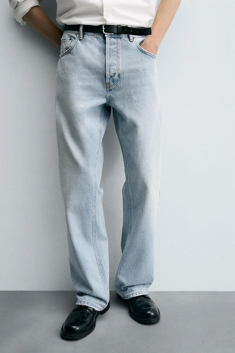 FLARED FIT JEANS