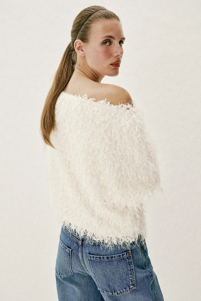 FRINGED KNIT TOP