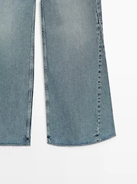 High-waist flare fit jeans