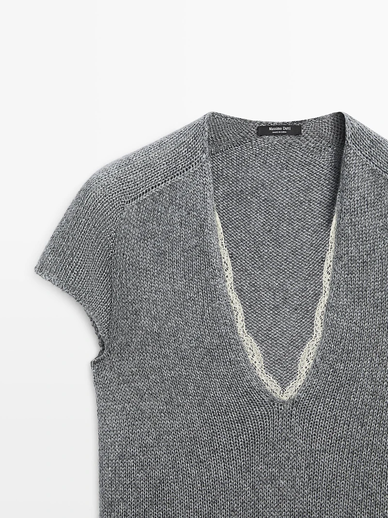 Short sleeve knit sweater with lace