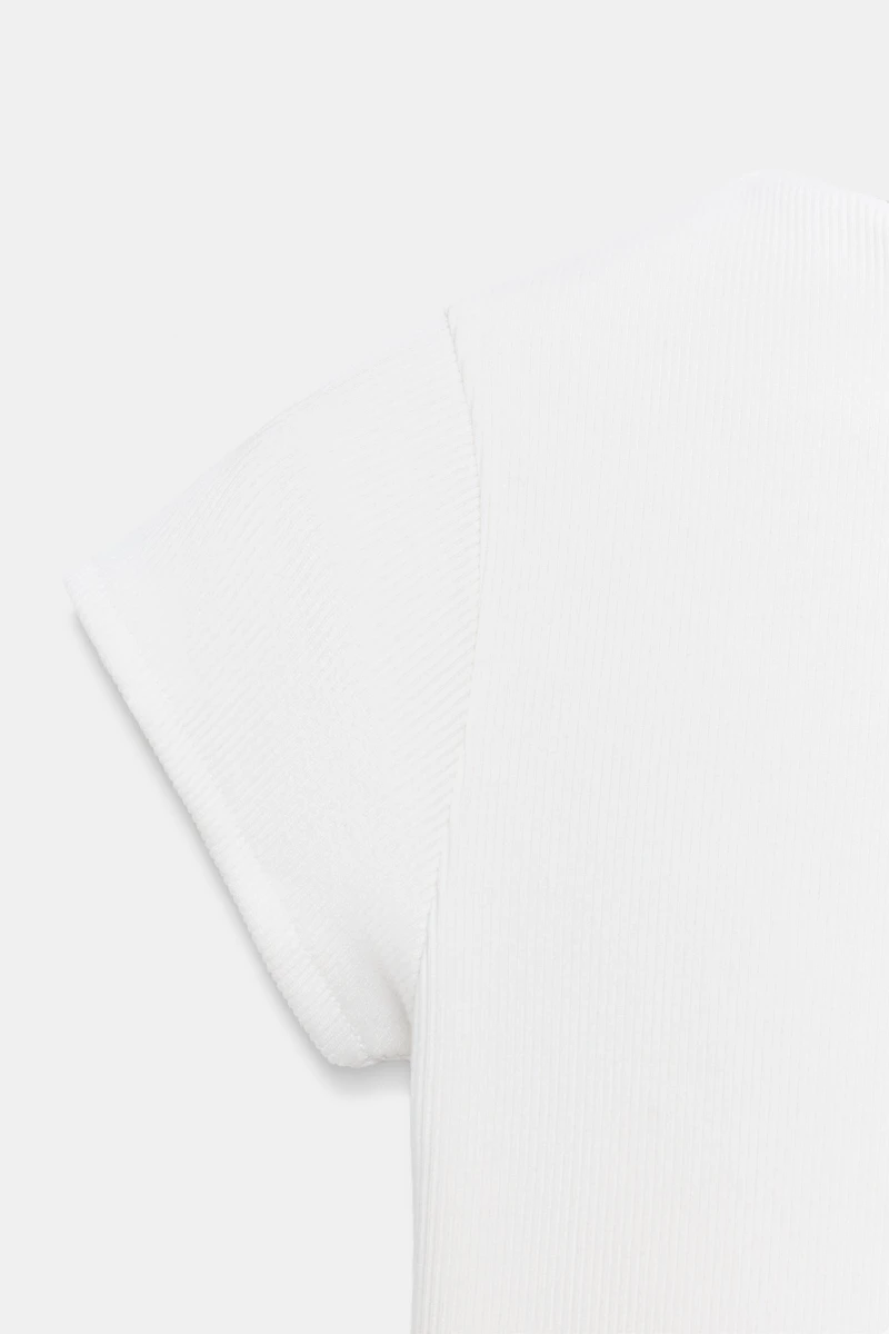 RIBBED BUTTON-UP T-SHIRT