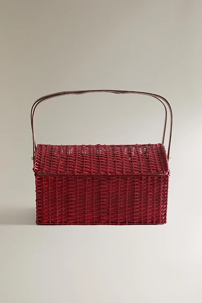 RATTAN PICNIC BASKET