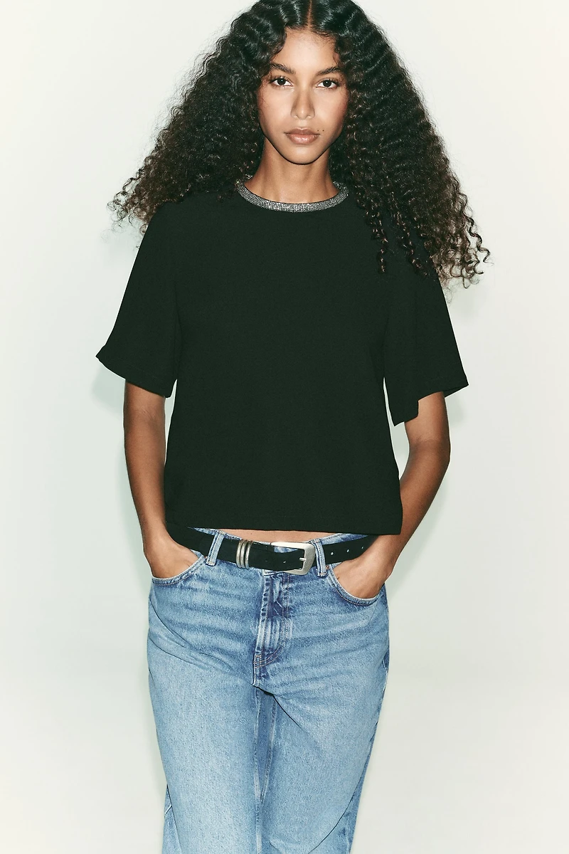 GLITTER NECK TOP