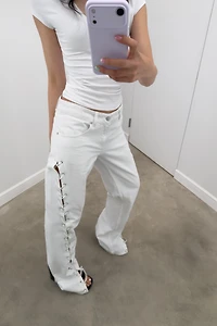 JEAN DROIT À LACETS DENIM TRF TAILLE MI-HAUTE