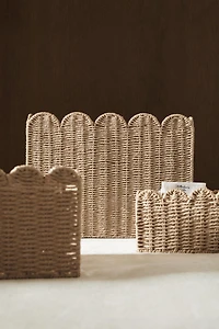 LARGE SCALLOPED BASKET