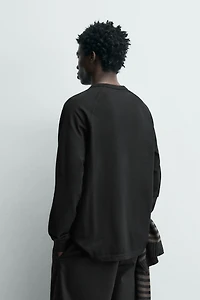 HENLEY T-SHIRT
