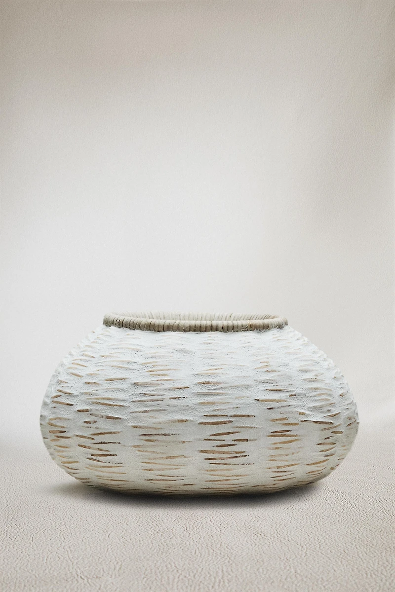 MICROCEMENT BASKET VASE